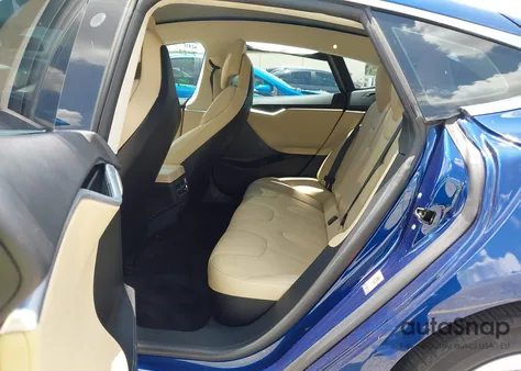 2017 Tesla Model S 60/75 из США, поврежденный, VIN 5YJSA1E11HF209385